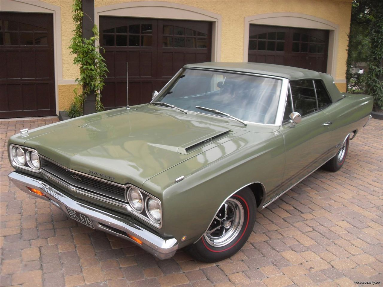 Attached picture 7388786-68PlymouthGTX_0k_topup[1].jpg